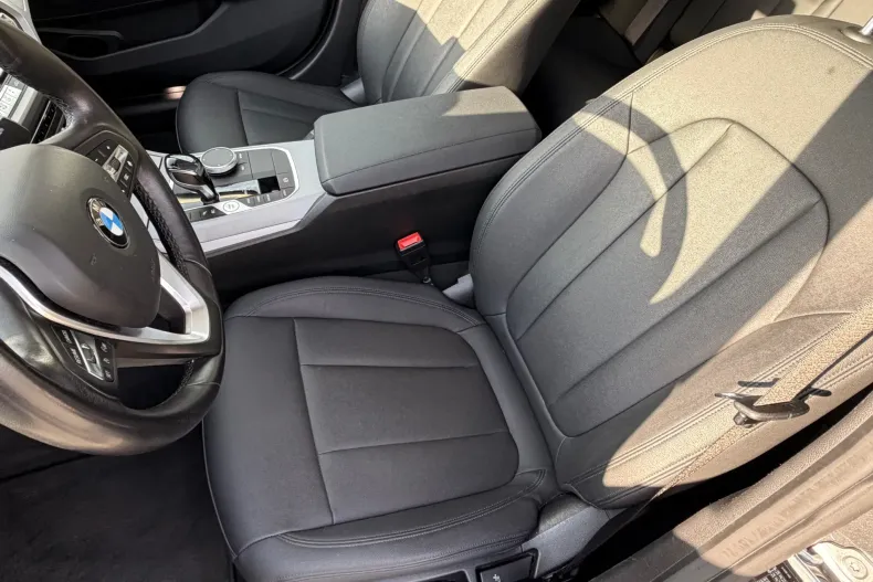 BMW 330e (Seria 3) din 2021 cu 147.044 km - oferta BMW208315 - foto 11