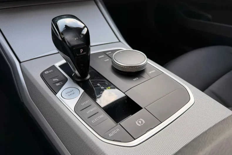 BMW 330e (Seria 3) din 2021 cu 147.044 km - oferta BMW208315 - foto 22