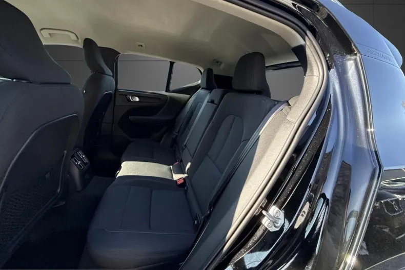 Volvo XC40 din 2021 cu 121.600 km - oferta VOL208316 - foto 10