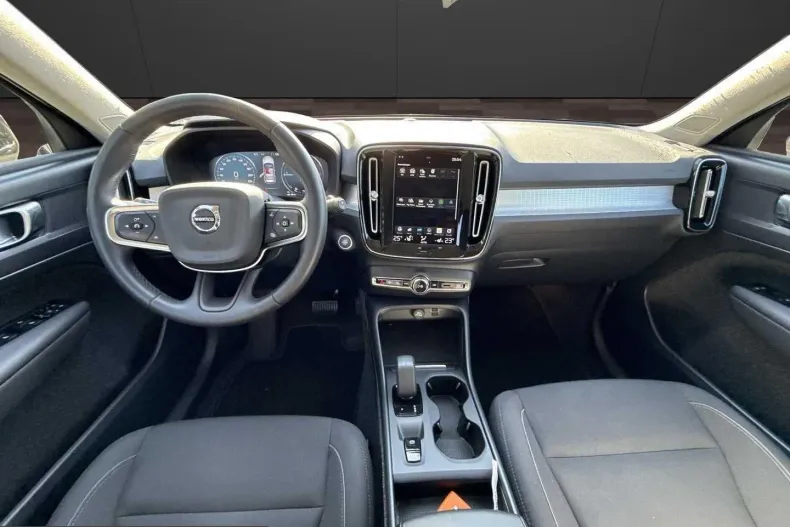 Volvo XC40 din 2021 cu 121.600 km - oferta VOL208316 - foto 11