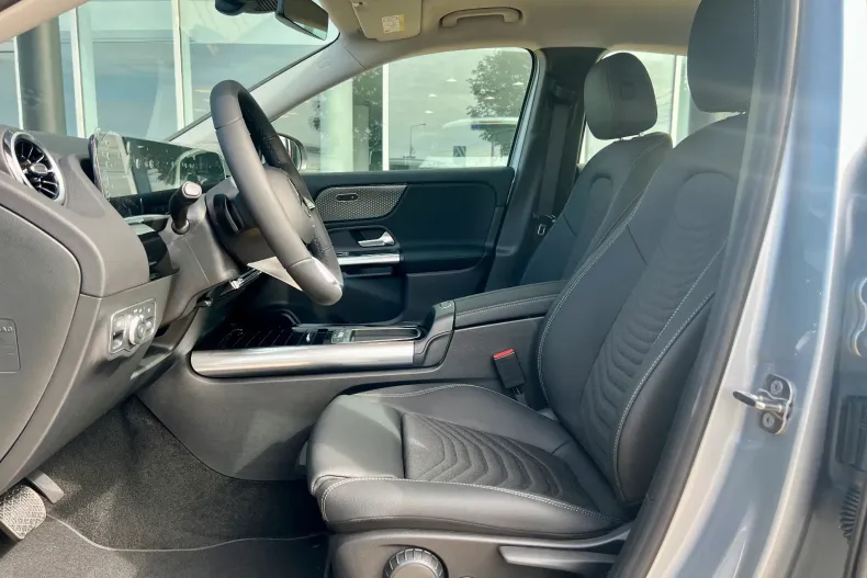 Mercedes-Benz GLA din 2025 cu 3 km - oferta MER208324 - foto 12