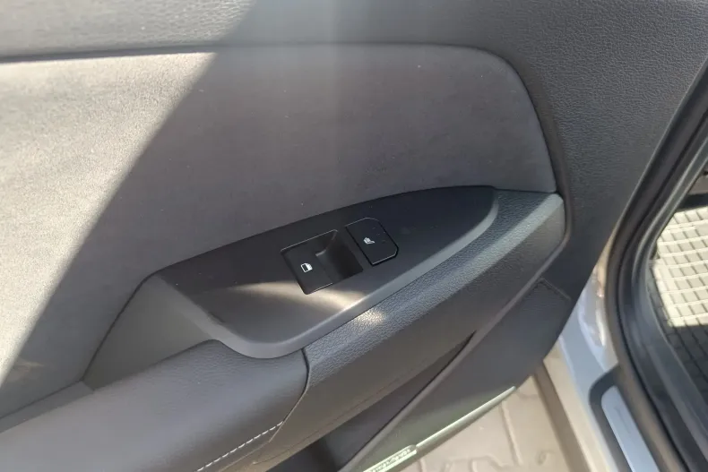 Kia Sportage din 2025 cu 9 km - oferta KIA208329 - foto 25