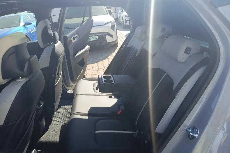 Kia Sportage din 2025 cu 9 km - oferta KIA208329 - foto 27