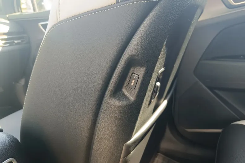 Kia Sportage din 2025 cu 9 km - oferta KIA208329 - foto 30