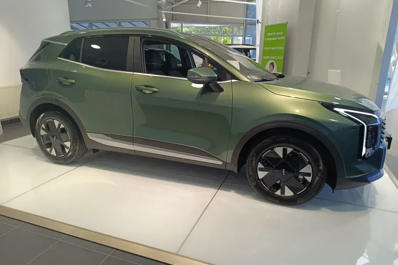 Kia Sportage din 2025 cu 12 km - oferta KIA208330 - foto 4