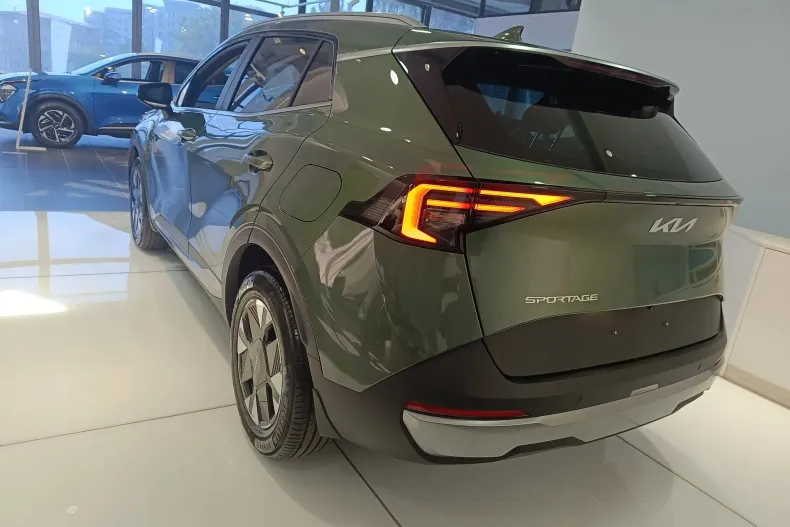 Kia Sportage din 2025 cu 12 km - oferta KIA208330 - foto 7