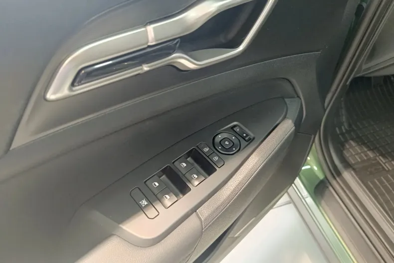 Kia Sportage din 2025 cu 12 km - oferta KIA208330 - foto 9