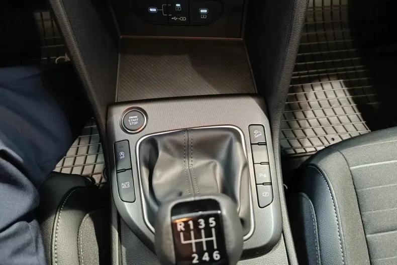 Kia Sportage din 2025 cu 12 km - oferta KIA208330 - foto 19