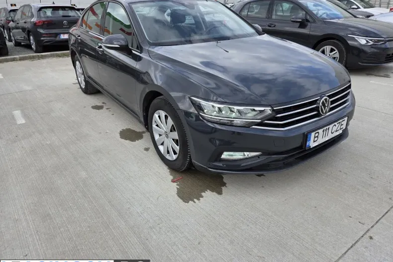 Volkswagen Passat din 2021 cu 57.700 km - oferta VOL208332 - foto 2
