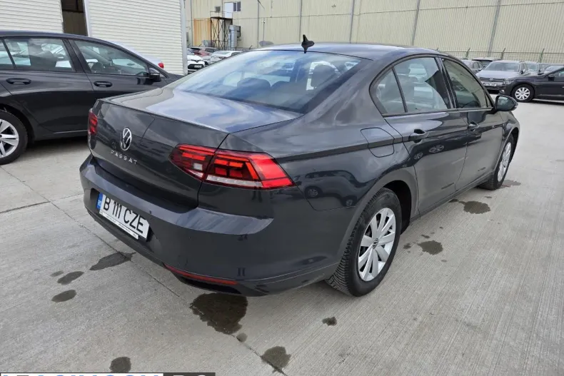 Volkswagen Passat din 2021 cu 57.700 km - oferta VOL208332 - foto 4