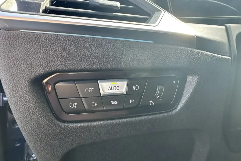 BMW 320i (Seria 3) din 2023 cu 67.287 km - oferta BMW208339 - foto 15