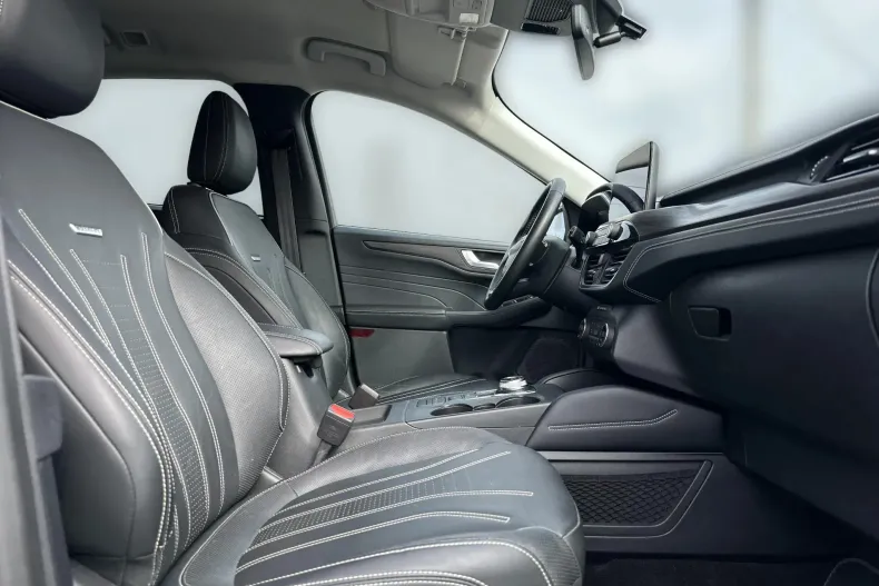 Ford Kuga din 2022 cu 84.496 km - oferta FOR208340 - foto 11