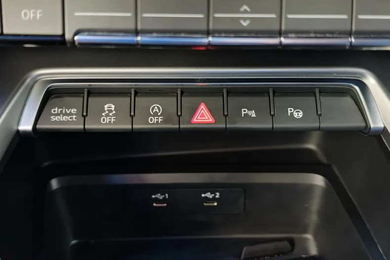 Audi A3 din 2021 cu 192.104 km - oferta AUD208343 - foto 29