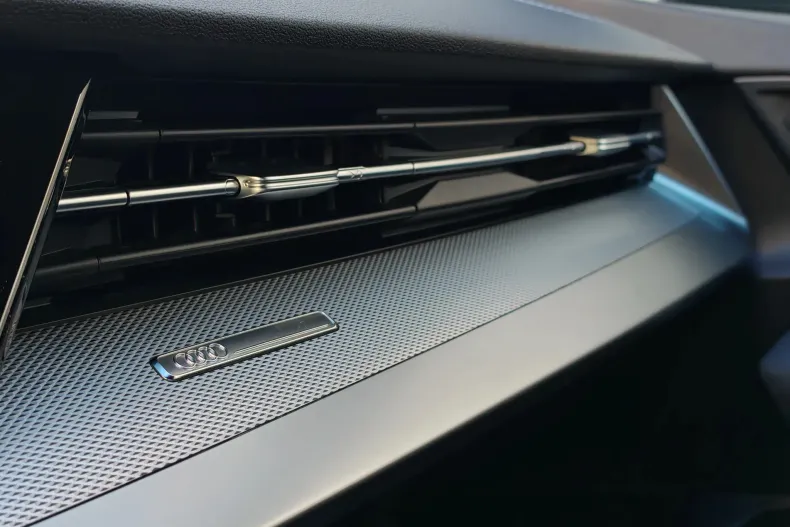 Audi A3 din 2021 cu 192.104 km - oferta AUD208343 - foto 32