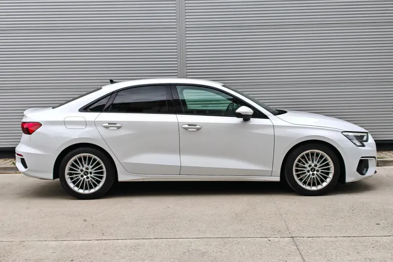 Audi A3 din 2021 cu 202.863 km - oferta AUD208345 - foto 9