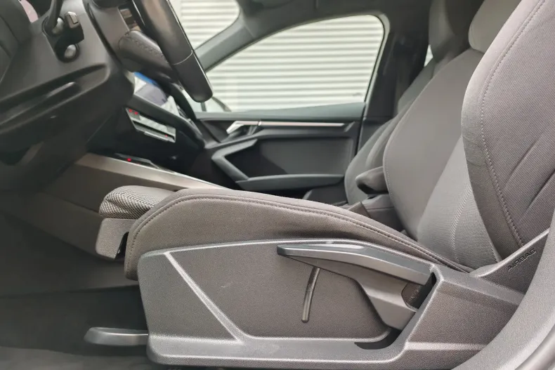 Audi A3 din 2021 cu 202.863 km - oferta AUD208345 - foto 13