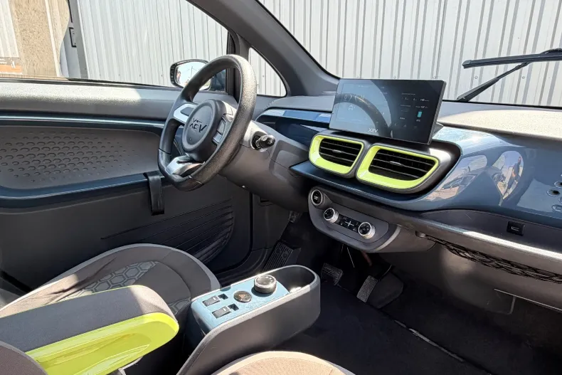 XEV YOYO din 2023 cu 30.497 km - oferta XEV208348 - foto 7