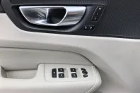 Volvo XC60 din 2022 cu 120.950 km - oferta VOL208353 - foto 24