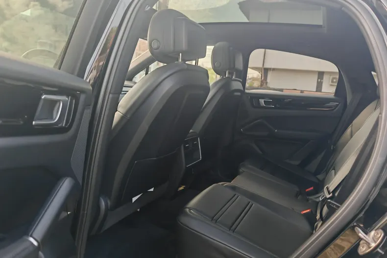 Porsche Cayenne Coupe din 2022 cu 67.772 km - oferta POR208357 - foto 8