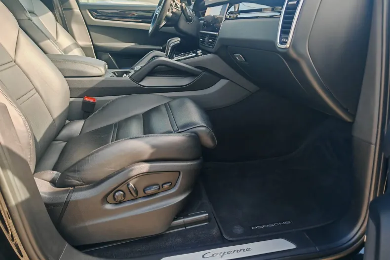 Porsche Cayenne Coupe din 2022 cu 67.772 km - oferta POR208357 - foto 22