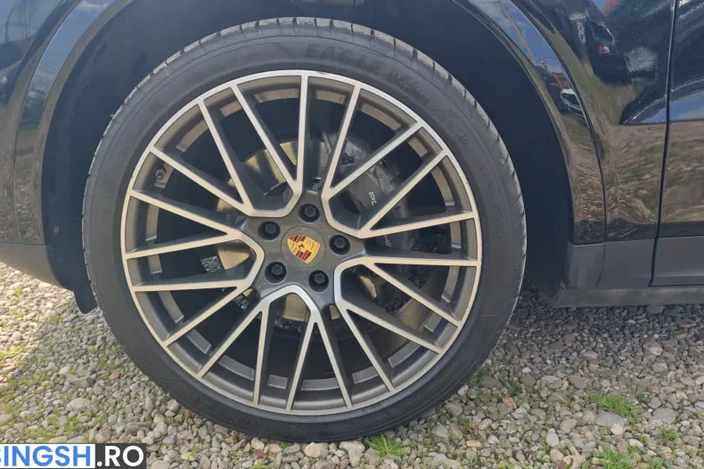 Porsche Cayenne Coupe din 2022 cu 67.772 km - oferta POR208357 - foto 30