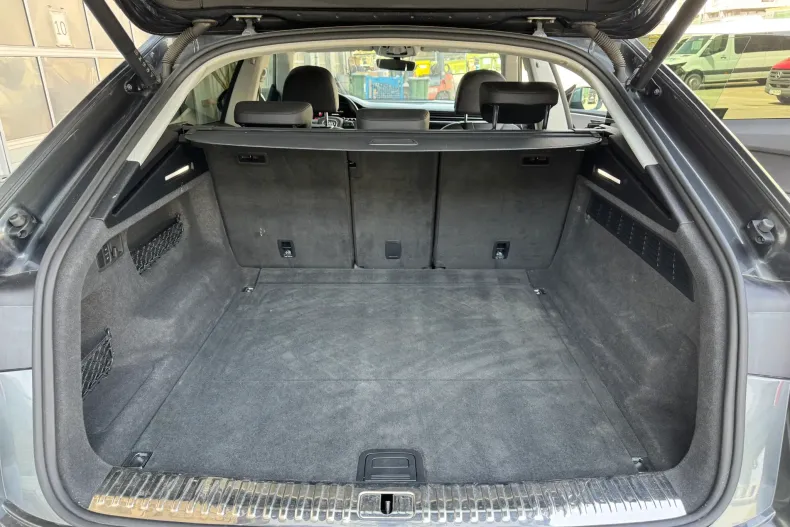 Audi Q8 din 2023 cu 85.577 km - oferta AUD208360 - foto 28