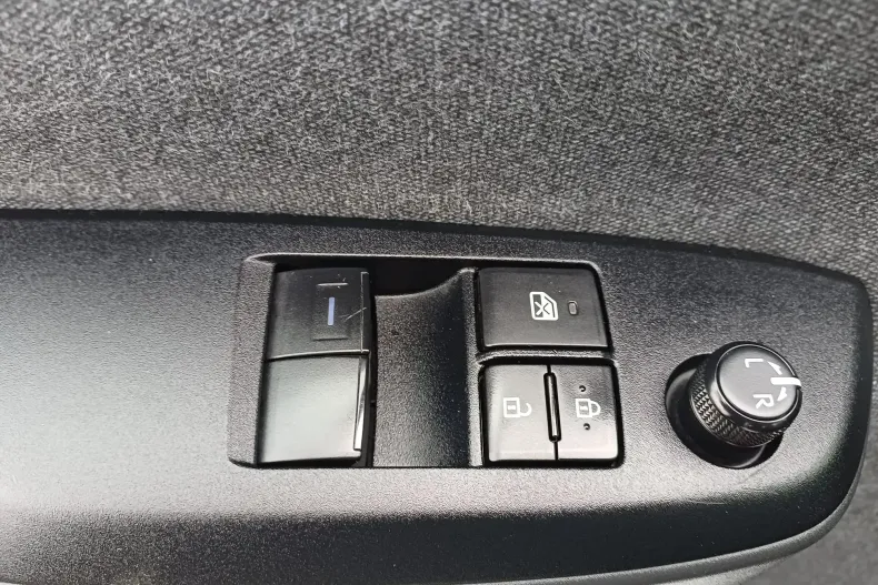 Toyota Yaris din 2021 cu 80.611 km - oferta TOY208368 - foto 12