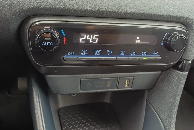 Toyota Yaris din 2021 cu 80.611 km - oferta TOY208368 - foto 20