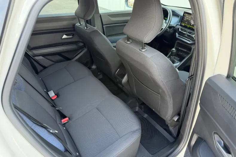 Dacia Duster din 2025 cu 17.631 km - oferta DAC208372 - foto 30