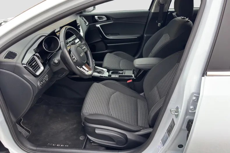 Kia XCeed din 2021 cu 38.900 km - oferta KIA208373 - foto 5