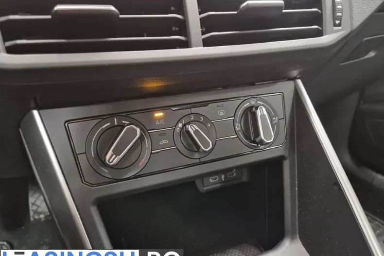 Volkswagen Taigo din 2024 cu 7.000 km - oferta VOL208374 - foto 8