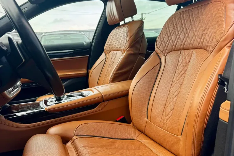 BMW 730d (Seria 7) din 2020 cu 135.278 km - oferta BMW208383 - foto 7