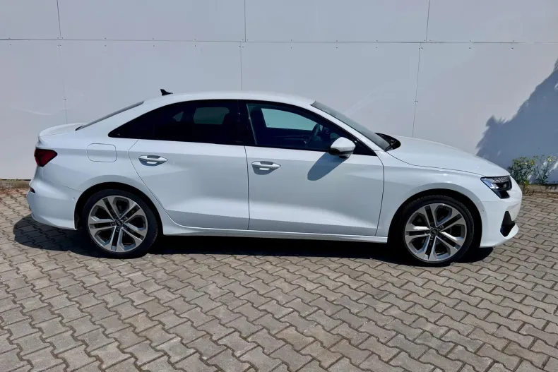 Audi A3 din 2025 cu 2.604 km - oferta AUD208386 - foto 6