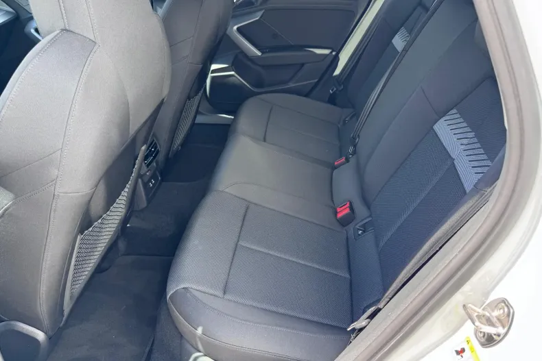 Audi A3 din 2025 cu 2.604 km - oferta AUD208386 - foto 23