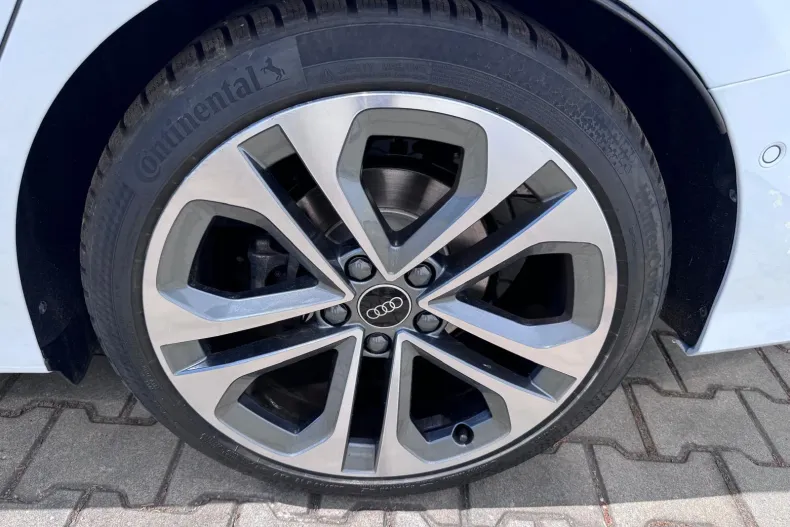 Audi A3 din 2025 cu 2.604 km - oferta AUD208386 - foto 24