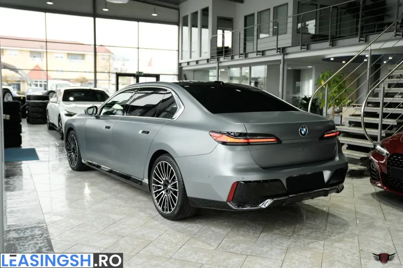 BMW 740d (Seria 7) din 2025 cu 22.655 km - oferta BMW208388 - foto 8