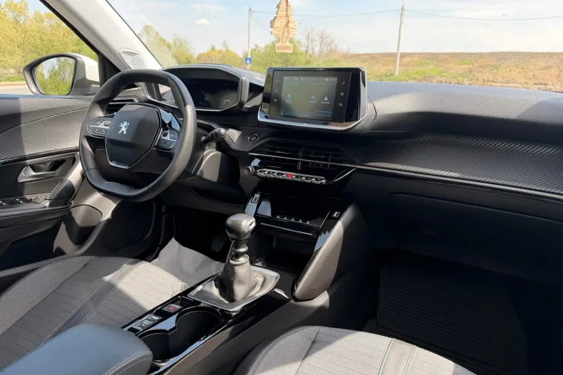 Peugeot 2008 din 2021 cu 133.000 km - oferta PEU208393 - foto 4