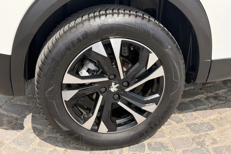 Peugeot 2008 din 2021 cu 133.000 km - oferta PEU208393 - foto 39