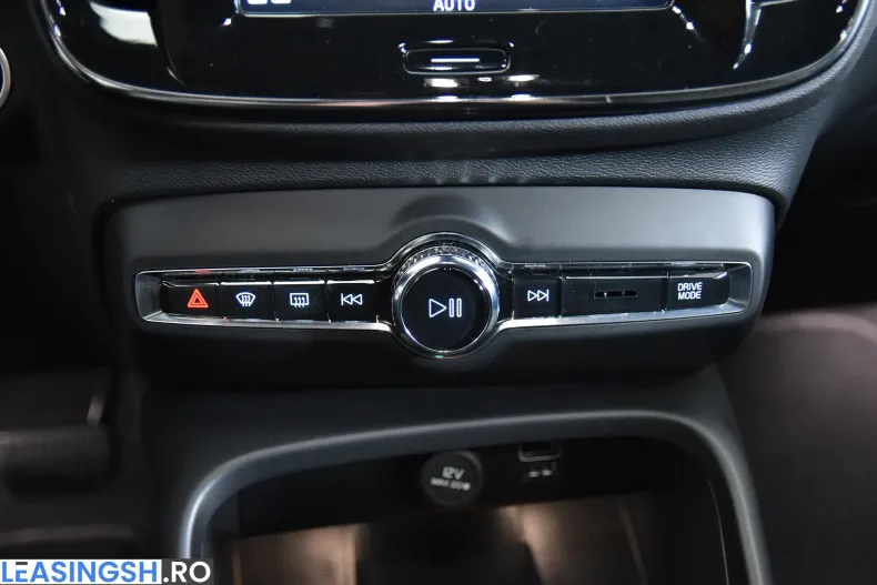 Volvo XC40 din 2022 cu 104.198 km - oferta VOL208396 - foto 17