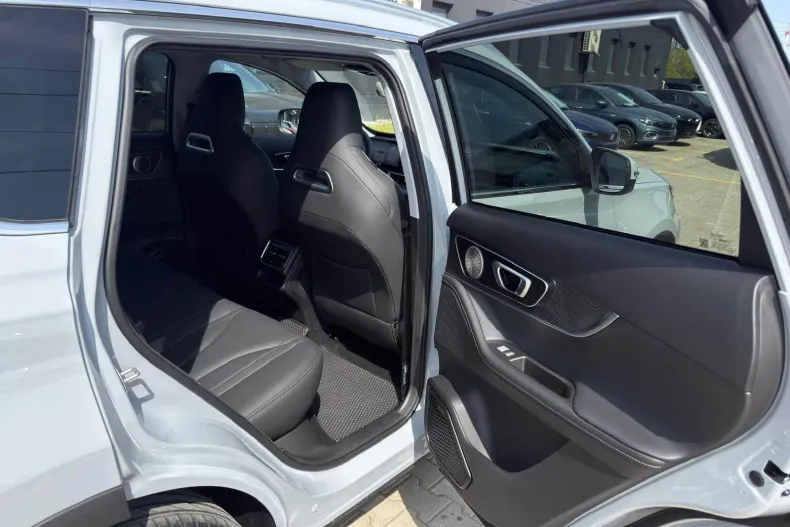 Chery Tiggo 7 din 2025 cu 2.708 km - oferta CHE208398 - foto 17