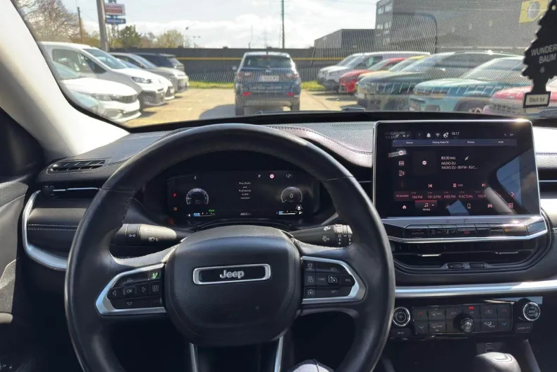 Jeep Compass din 2024 cu 40.830 km - oferta JEE208400 - foto 5