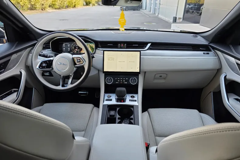 Jaguar F-Pace din 2025 cu 7.000 km - oferta JAG208402 - foto 14