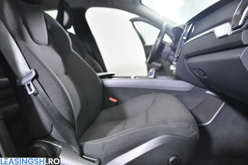 Volvo XC60 din 2020 cu 136.004 km - oferta VOL208412 - foto 11