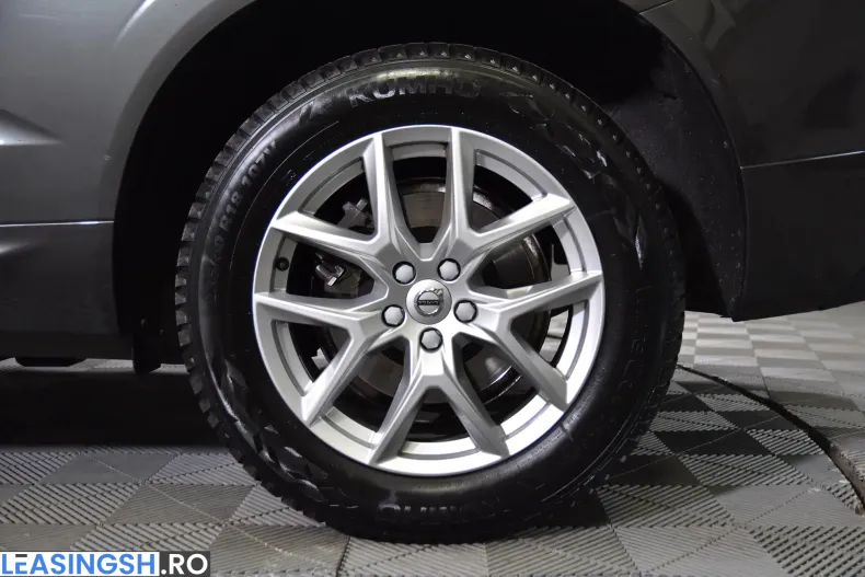 Volvo XC60 din 2020 cu 136.004 km - oferta VOL208412 - foto 13
