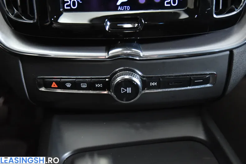Volvo XC60 din 2020 cu 136.004 km - oferta VOL208412 - foto 18