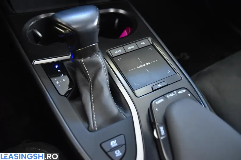 Lexus UX din 2021 cu 96.570 km - oferta LEX208413 - foto 17