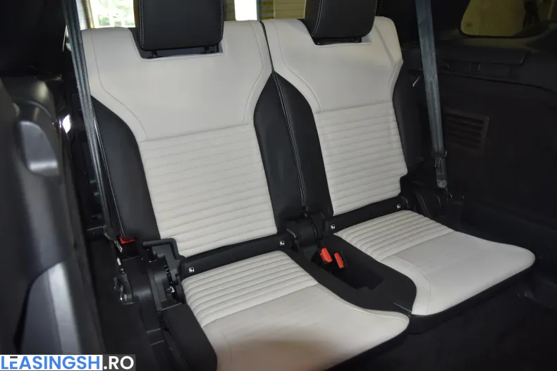 Land Rover Discovery din 2020 cu 79.357 km - oferta LAN208419 - foto 13