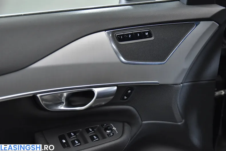 Volvo XC90 din 2022 cu 81.592 km - oferta VOL208421 - foto 14