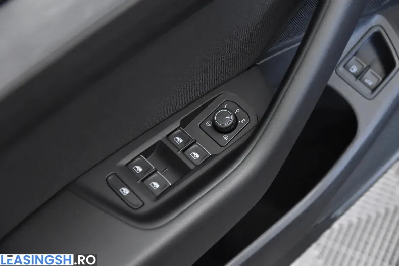 Volkswagen Passat din 2022 cu 65.517 km - oferta VOL208438 - foto 13