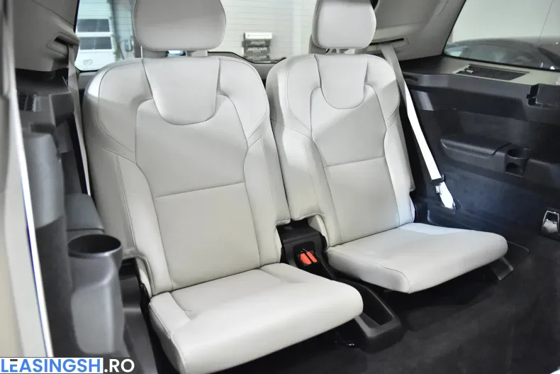 Volvo XC90 din 2023 cu 74.239 km - oferta VOL208442 - foto 13